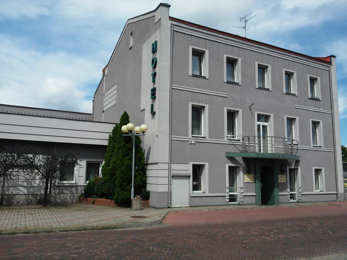 Hotel Sonex Czestochowa Bagian luar foto
